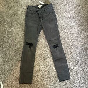 Brand new Madewell 9” Mid-Rise Skinny Jeans